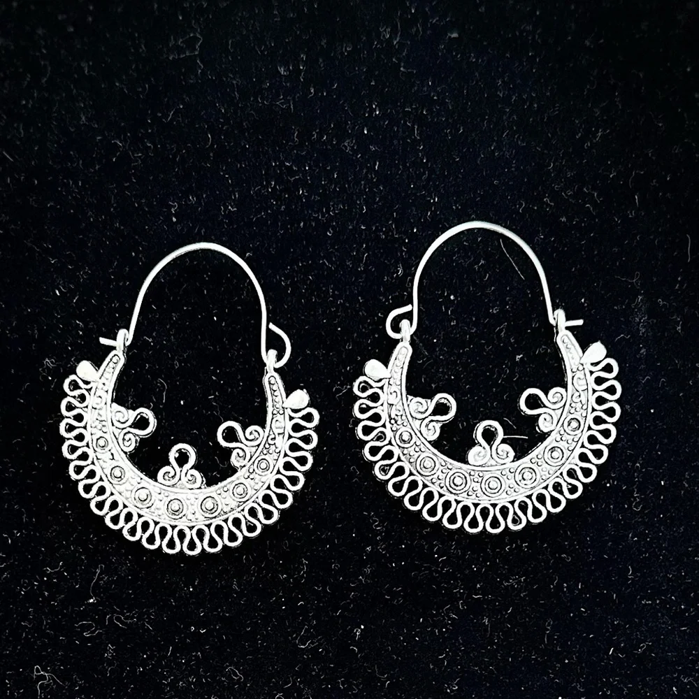 Gold Silver Tone Filigree Drop Earrings 2 Pairs 20 Earrings NEW Chunky Statement - Picture 9 of 9